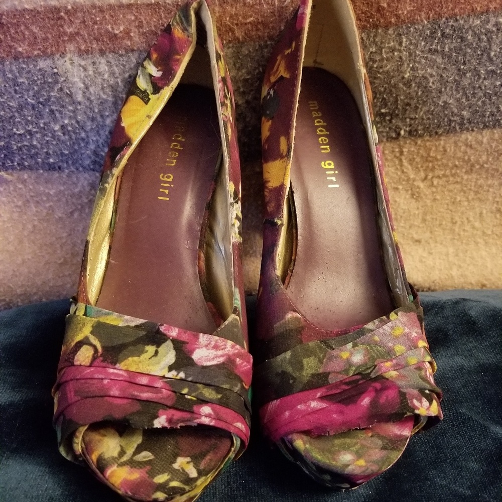 Madden Girl Heel's